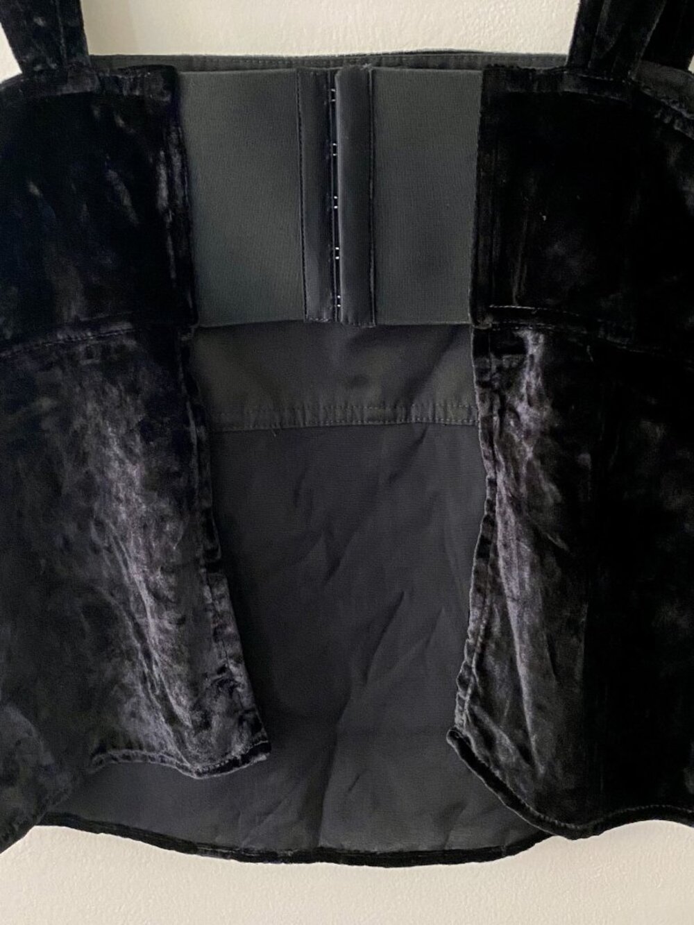 Pilcro Velvet Flyaway Top NWOT - Picture 7 of 8